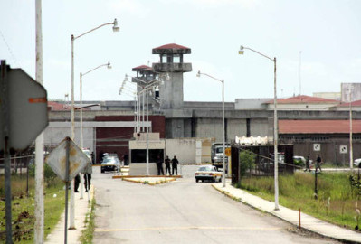 Piden reforzar seguridad en Penal de Altamira