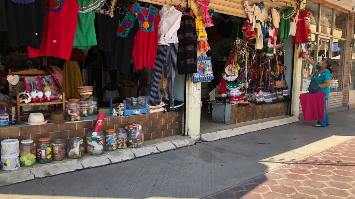 Sin ventas, agonizan artesanos del mercado Maclovio Herrera en Nuevo Laredo 