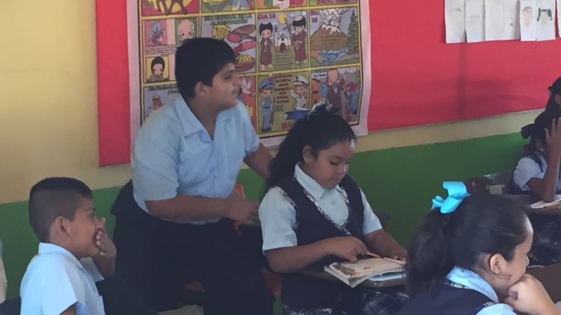 Entregan incentivos económicos municipales a estudiantes de Altamira