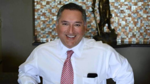 Comisionado Javier Villalobos anuncia candidatura a Alcalde de McAllen