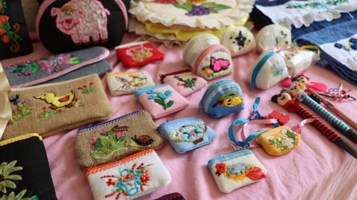 Ayuntamiento firme con apoyo a artesanos del municipio