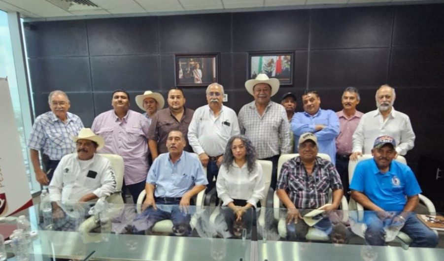 Se reúne secretario de Desarrollo Rural con productores agrícolas