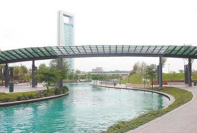 Se quejan activistas de privatización de Parque Fundidora