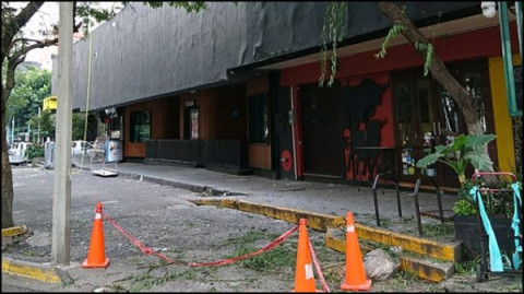 Aseguran que Plaza Condesa está a punto de colapsar