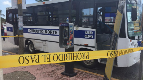Muere abuelito a bordo de unidad del transporte público
