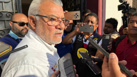 Por iniciar la construcción de 15 estaciones seguras en la frontera