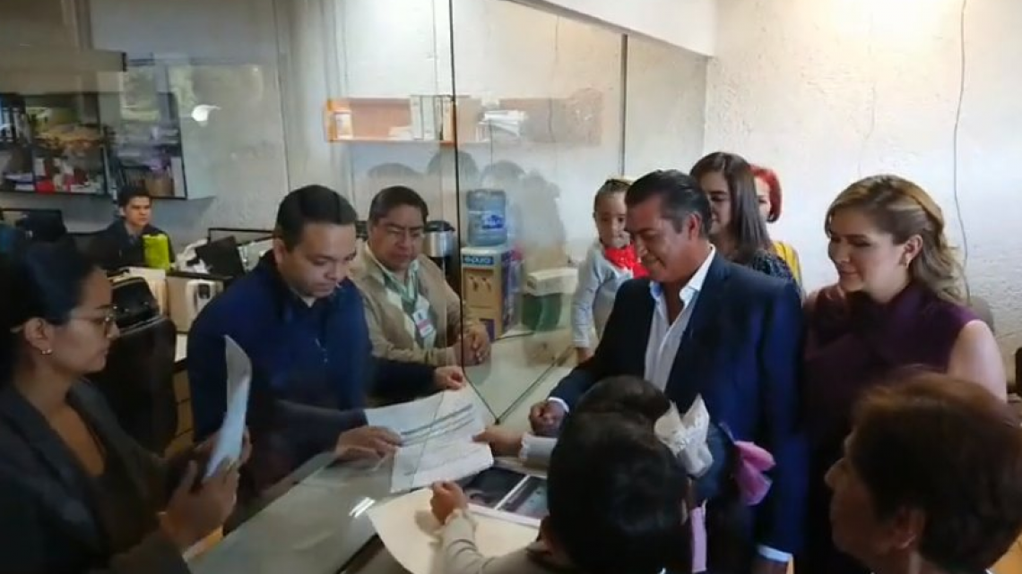 Se registra Jaime Rodríguez "El Bronco" como aspirante a candidato independiente