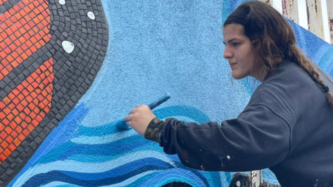 Dan vida a mariposas del puente a desnivel