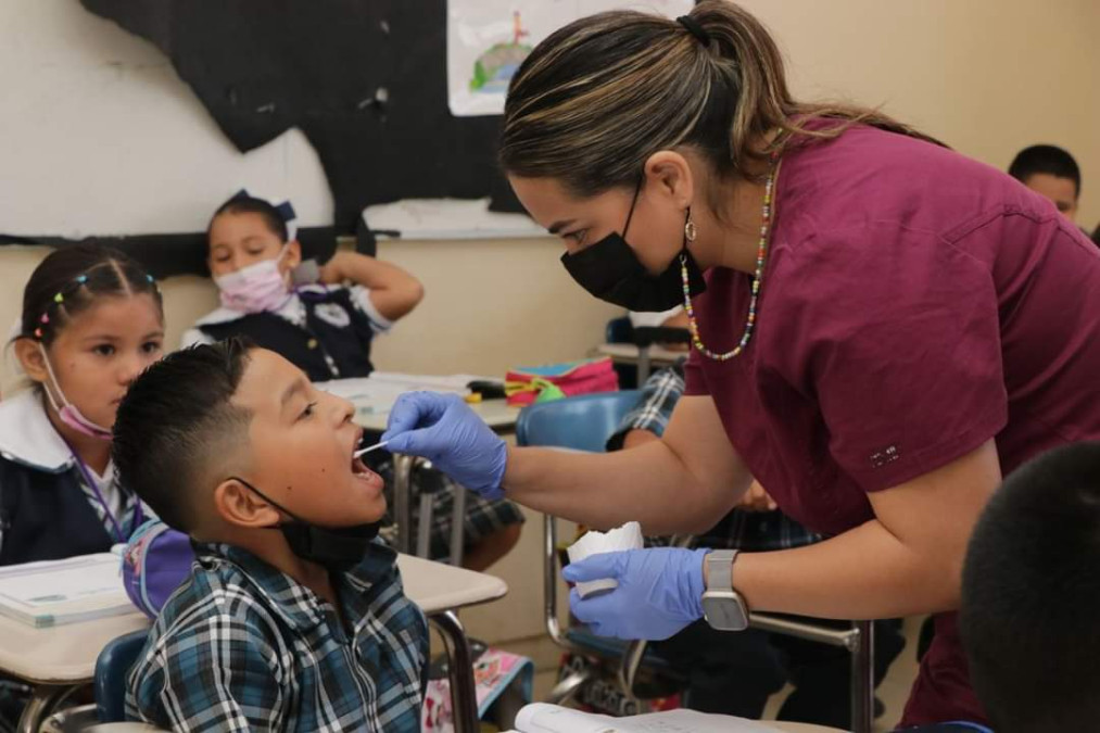 Lleva Gobierno Municipal brigadas de salud a escuelas 