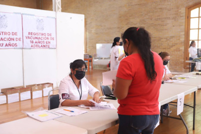 Continúa registro de vacunación en Nuevo Laredo 