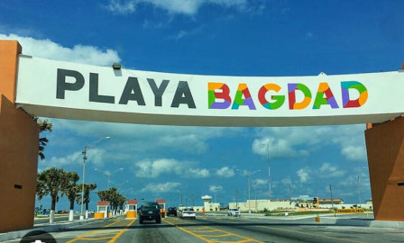 En Playa Bagdad por su fuerte oleaje, sólo acceso a Restaurantes: PC