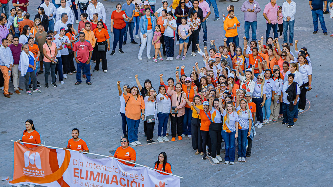 DIF realiza marcha “Caminando” Juntos’ contra violencia de género