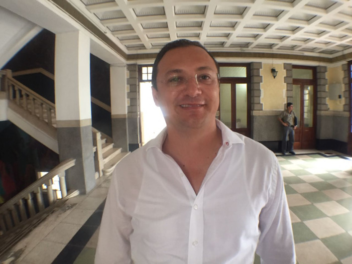 Abona ex regidor a su adeudo con el municipio 100 mil pesos