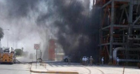 Incendio en planta de Pemex en Cadereyta