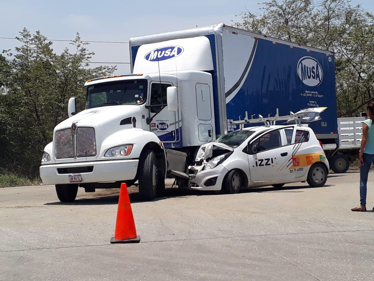 Exceso de velocidad, causa de fuerte choque