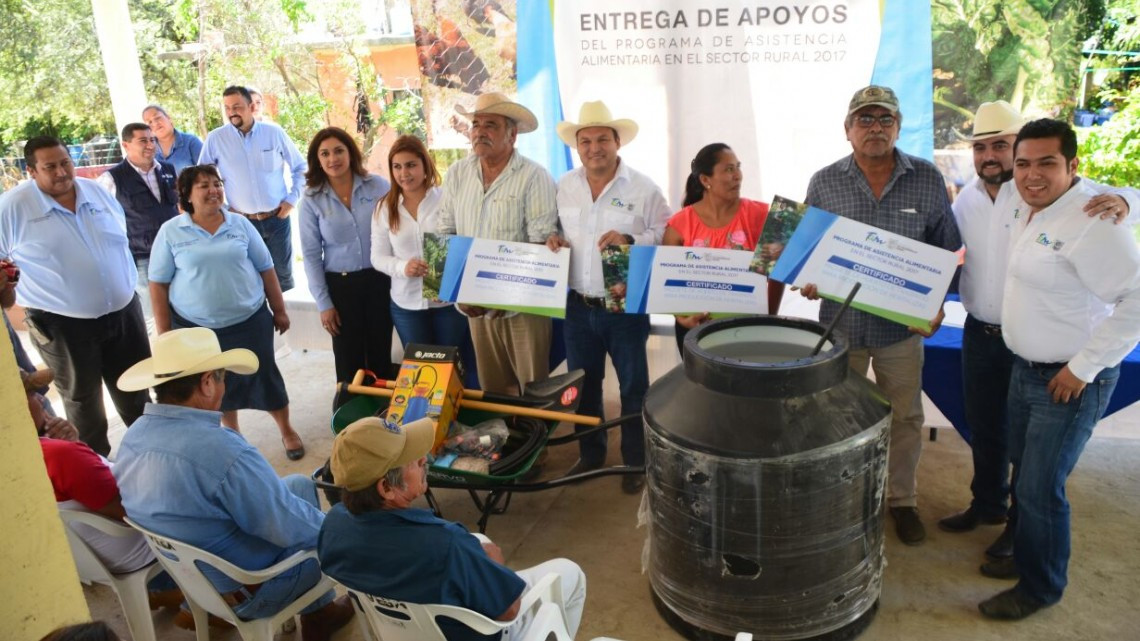 Entregan recursos para productores de Tamaulipas