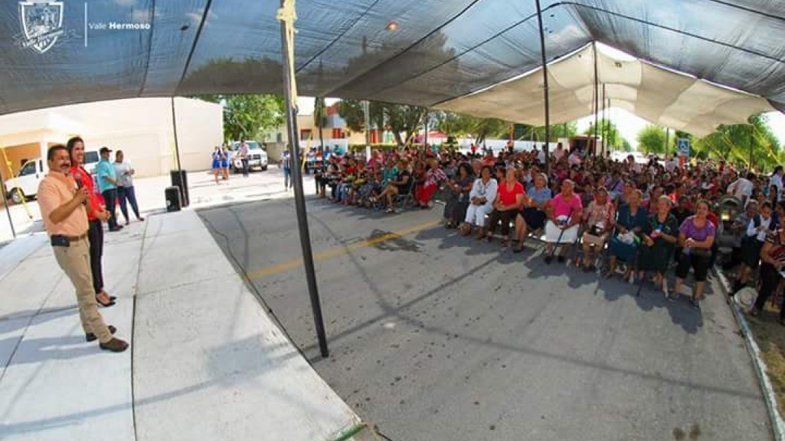 Festejan el "Día de la madres" en el Poblado el Realito