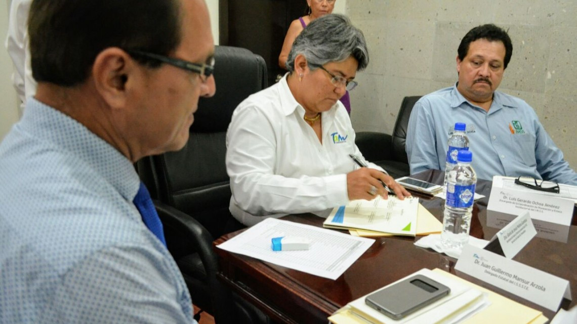 Llama Salud a mejorar la calidad y calidez a pacientes