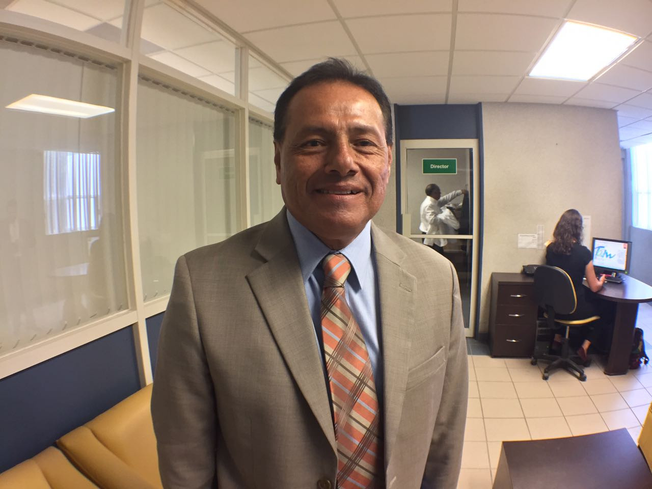 Designan a Leopoldo Sánchez como director del hospital general 