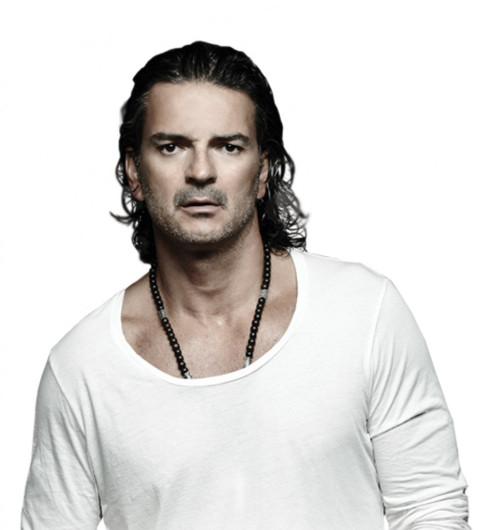 Ricardo Arjona recibirá Billboard latino por su trayectoria musical