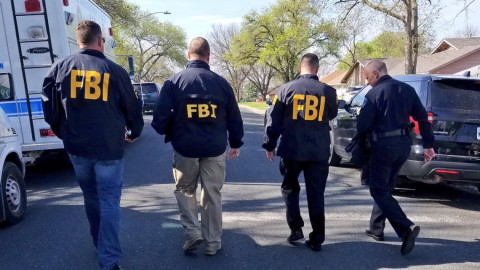 Alerta en Texas por paquete-bomba que dejó 2 muertos