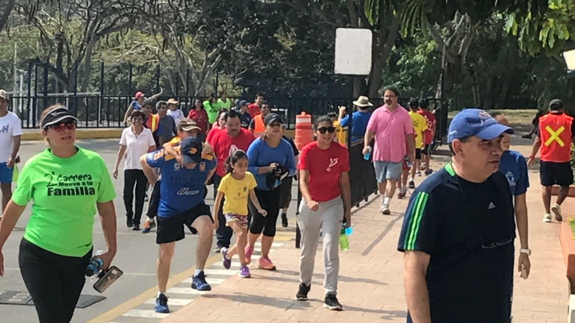 Realiza Colegio Félix de Jesús Rougier caminata del Recuerdo 