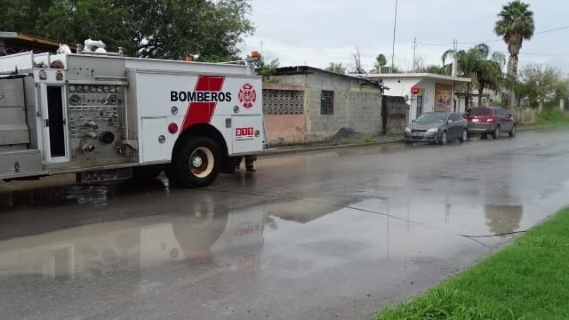 Atiende Protección incidentes tras lluvias; salvaguarda seguridad de transeúntes
