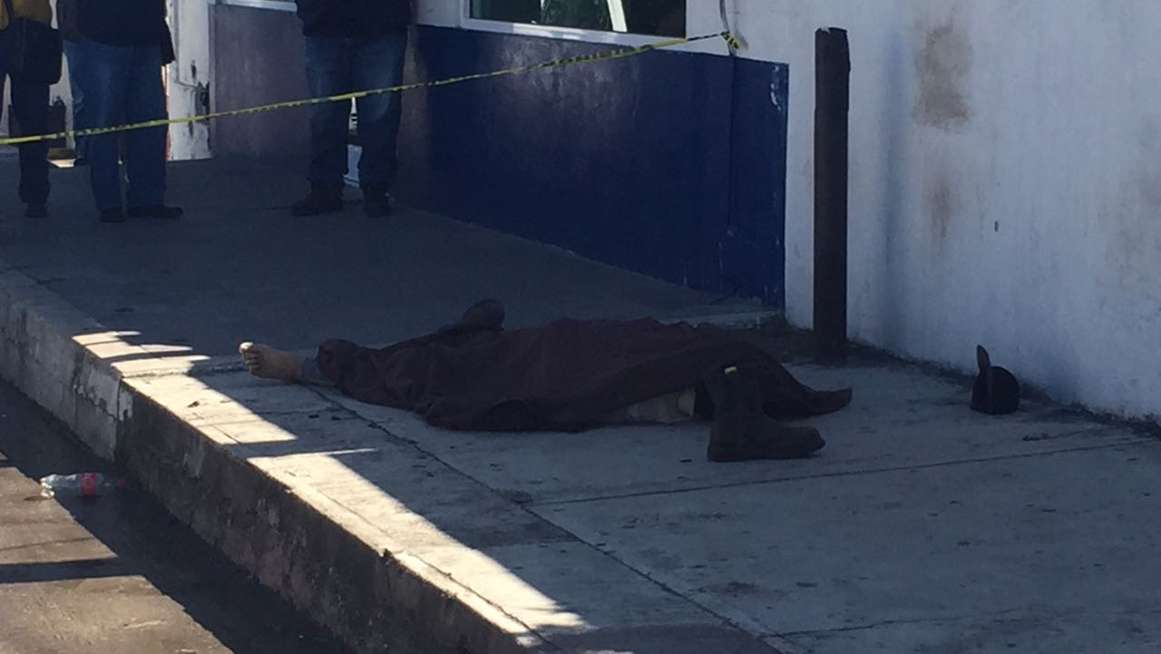 Muere indigente frente al hospital civil de Ciudad Madero