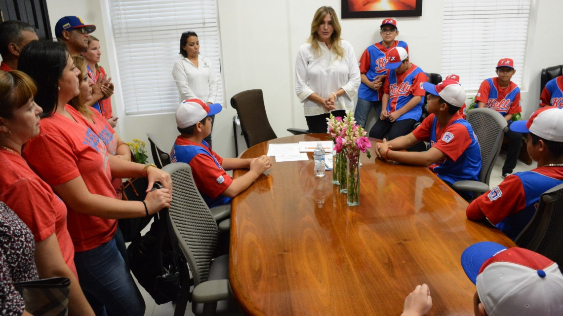 Reynosenses que irán a Williamsport visitan a Maki