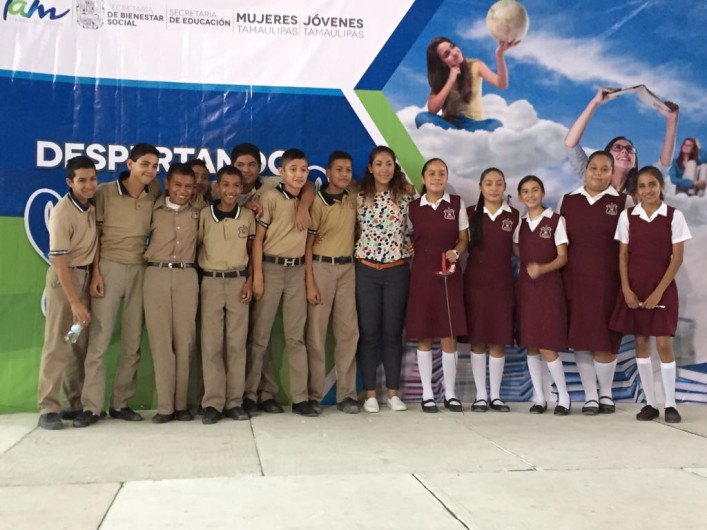 Motivan a jóvenes para trazar y cumplir sus metas