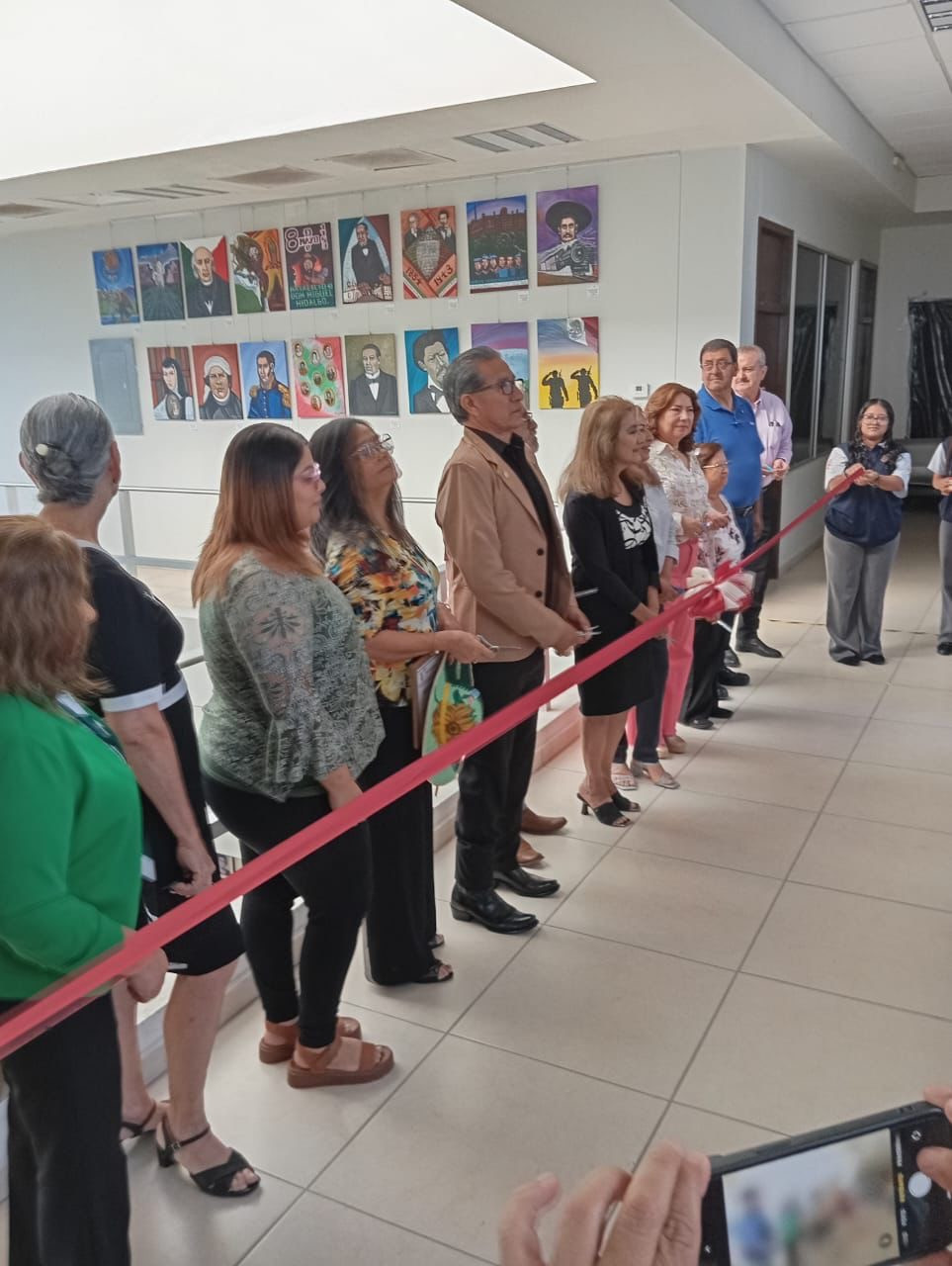 Inauguran galería y nueva exposición del programa “Personajes que dan nombre a nuestras escuelas”