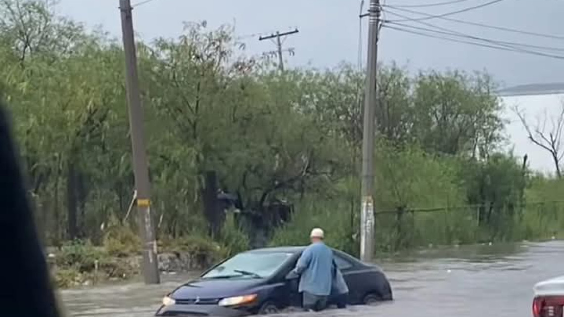 Inundaciones y caos vial en Matamoros tras fuertes lluvias