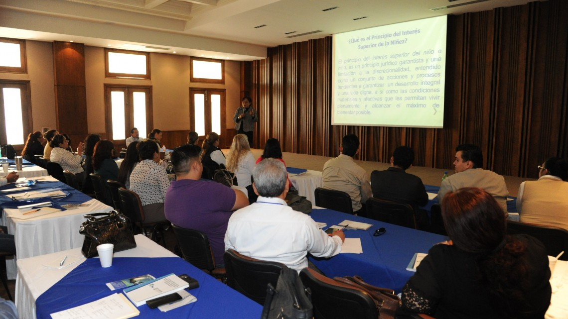 Capacita CNDH a integrantes de SIPINNA