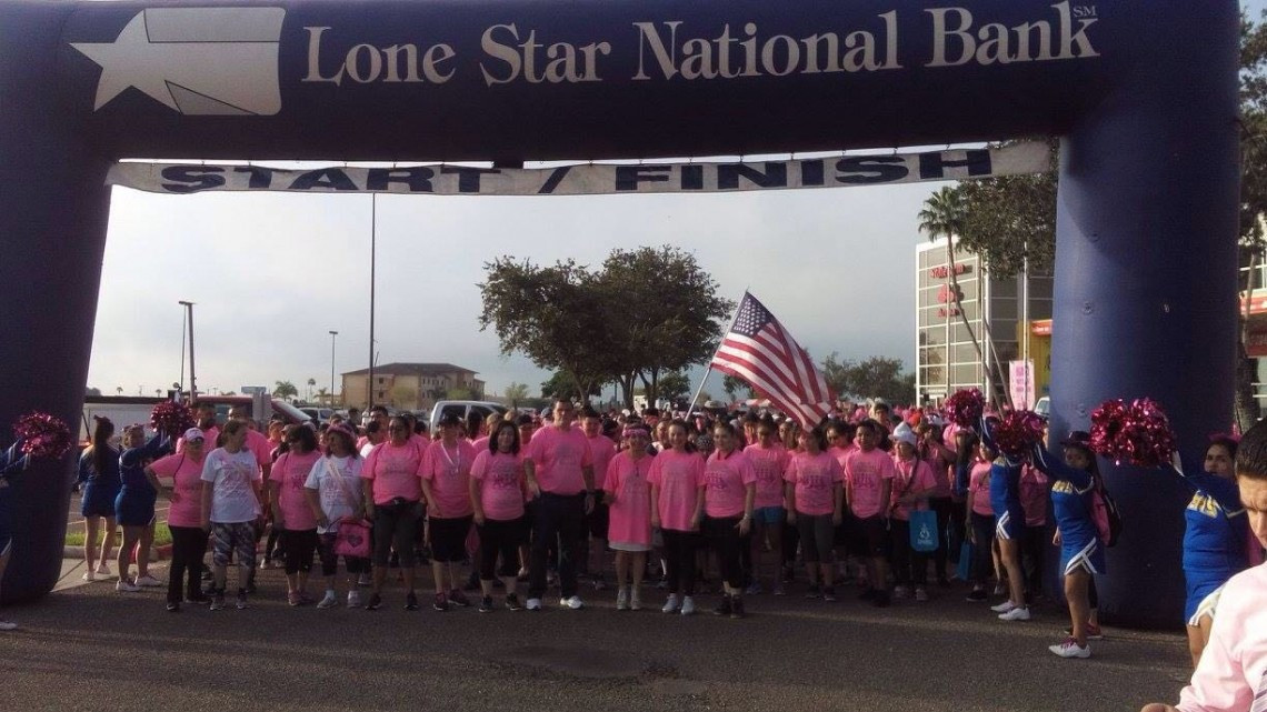 Realizan caminata "We're Stronger Together''