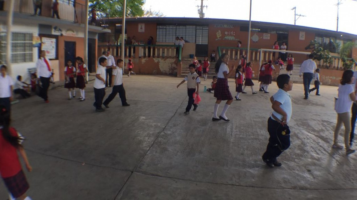 Regreso a clases si novedad; trabajo de vigilancia en conjunto da buenos resultados