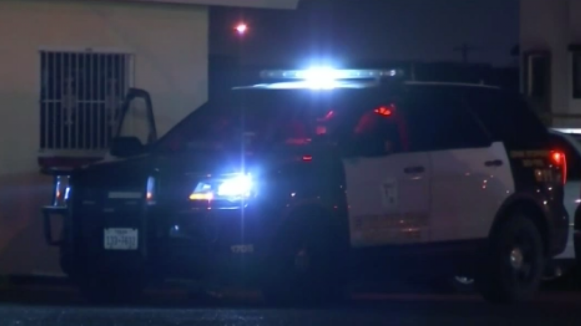 Hallan cuerpo de hombre con herida de bala en Edinburg 