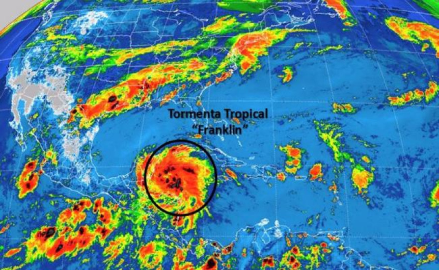 Podría 'Franklin' convertirse en huracán al llegar a la Península de Yucatán