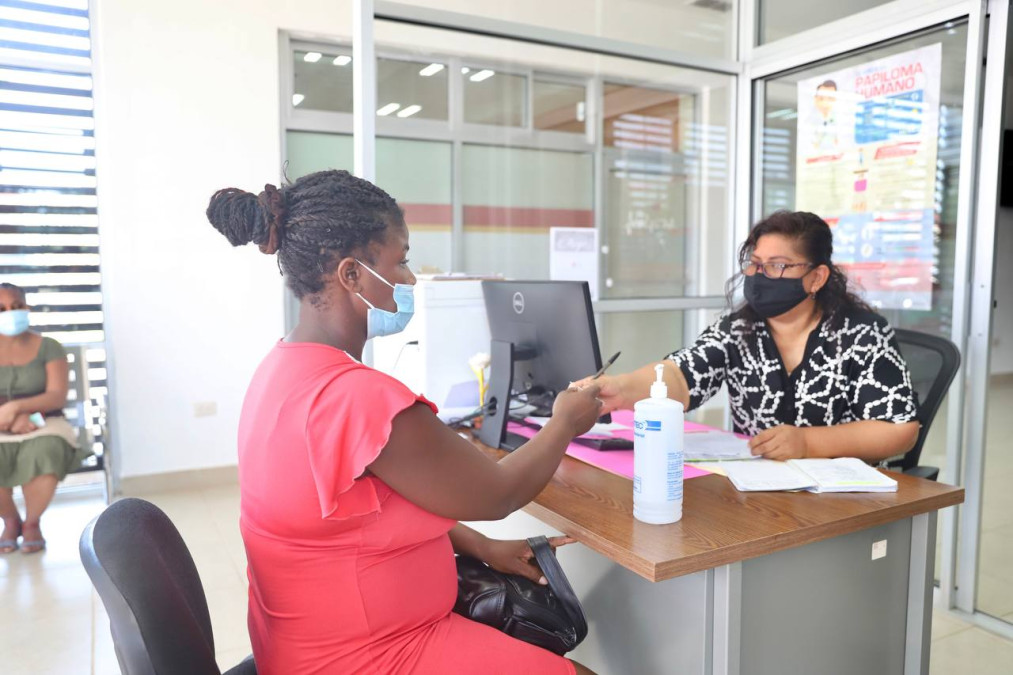 Migrantes reciben atención en Nuevo Laredo 