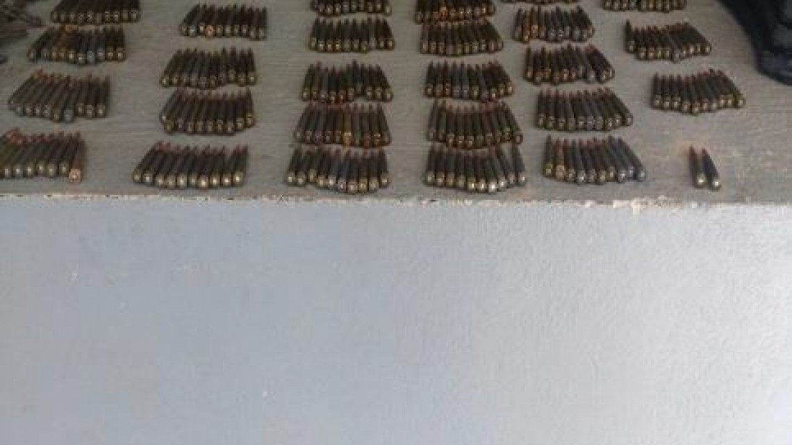 Aseguran vehículos, cargadores, cartuchos y ponchallantas en Díaz Ordaz