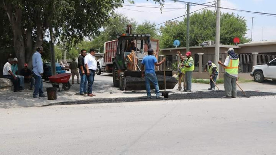 Inician trabajos de bacheo