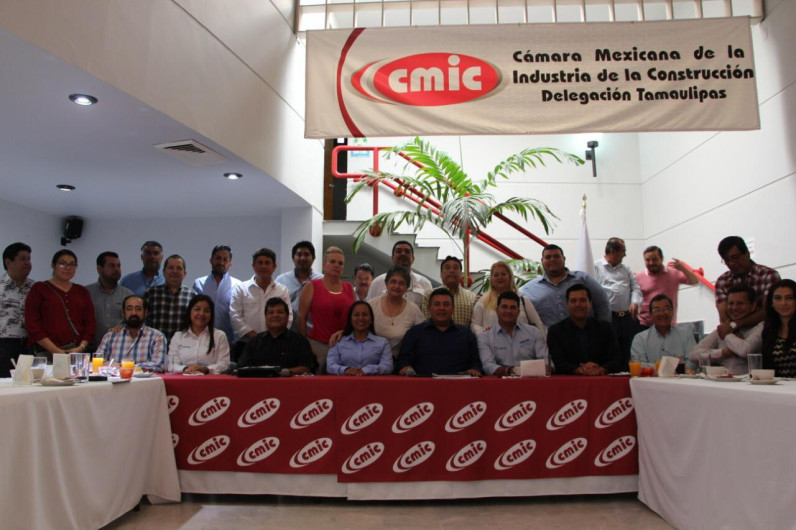 Miguel Gómez convoca a CMIC a un frente común para impulsar el desarrollo