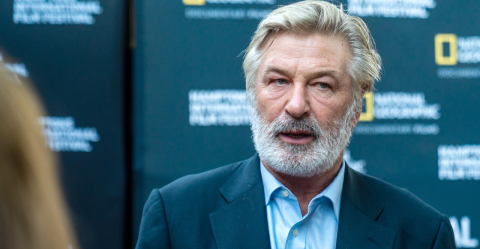 Alec Baldwin enfrentará cargos por homicidio involuntario por el caso de Halyna Hutchins