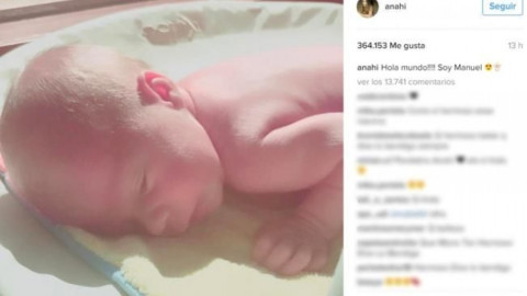 Anahí publica foto de su bebé en la que se aprecia su rostro