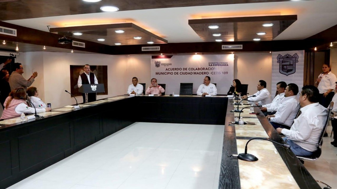 Firma Convenio de Colaboración Municipio de Madero y Cetis 109