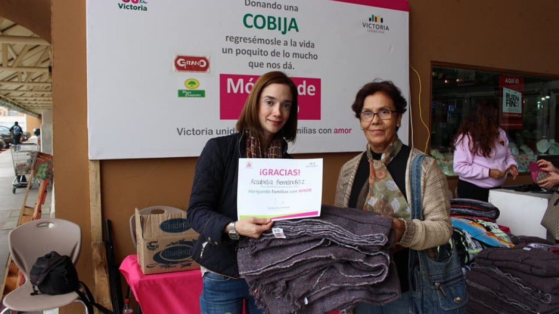 Realizan campaña "Abrigando Familias con Amor"