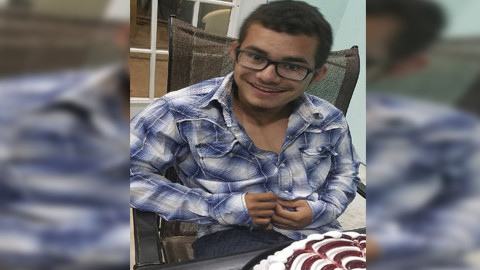 Padres piden ayuda para localizar a su hijo