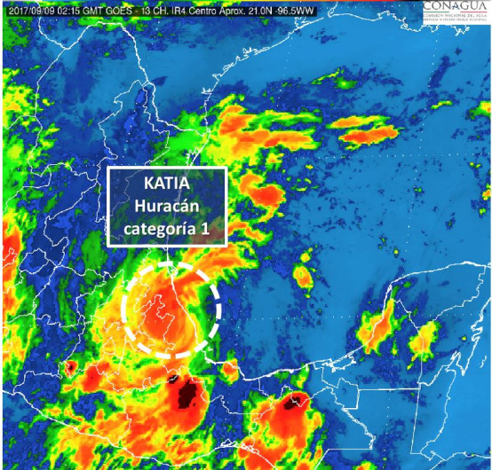 Katia toca tierra en Veracruz y se debilita a categoría 1