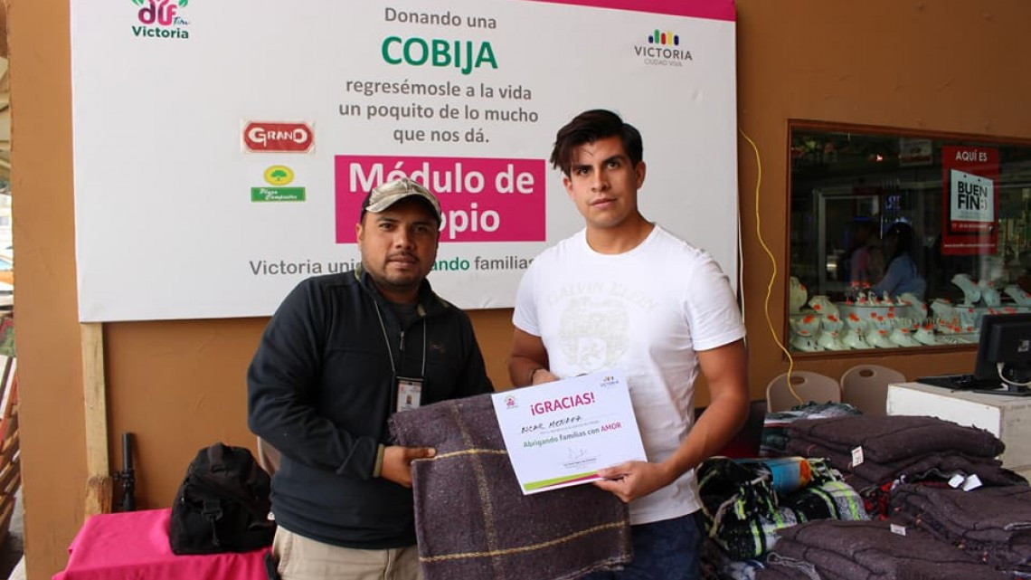 Realizan campaña "Abrigando Familias con Amor"