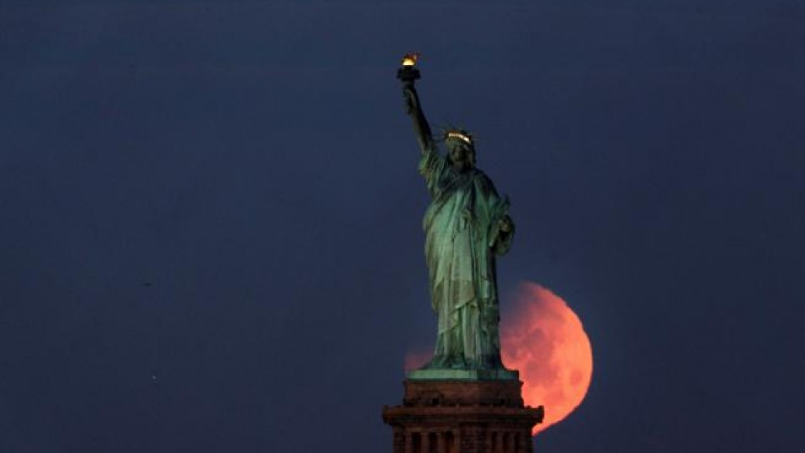Así se vivió la superluna azul de sangre en el mundo