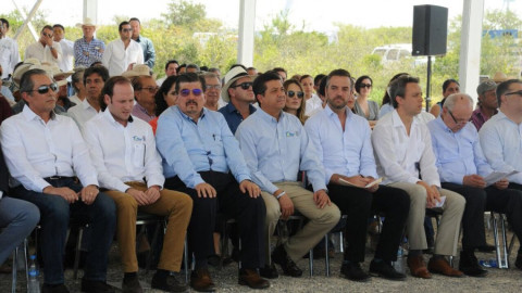 Inaugura CDV dos parques eólicos en Güémez